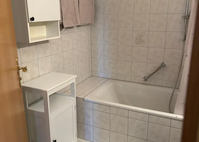 Appartement Auf Dem Hoegel In *