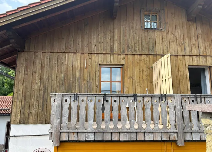 Auf Dem Hoegel In *